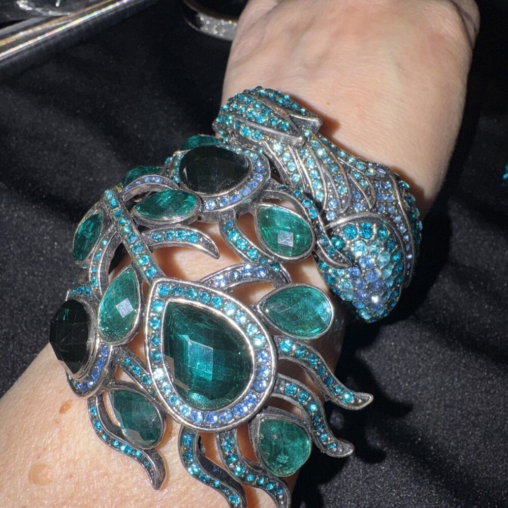 Lot Of 3 Pieces Of Stunning Turquoise Rhinestone Jewelry Set with MOP Necklace - Picture 4 of 10